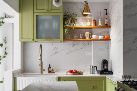 country kitchen with homogeneous tiles and kitchen island