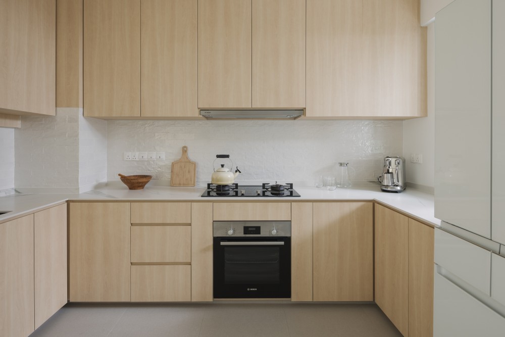 minimalist kitchen with countertop and kitchen island