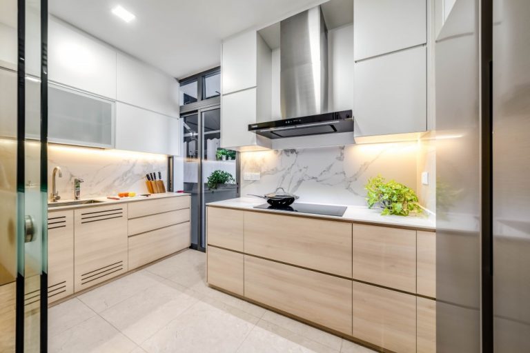 Quartz Vs Laminate vs Stone: Which Is Better For Your Kitchen Counter?