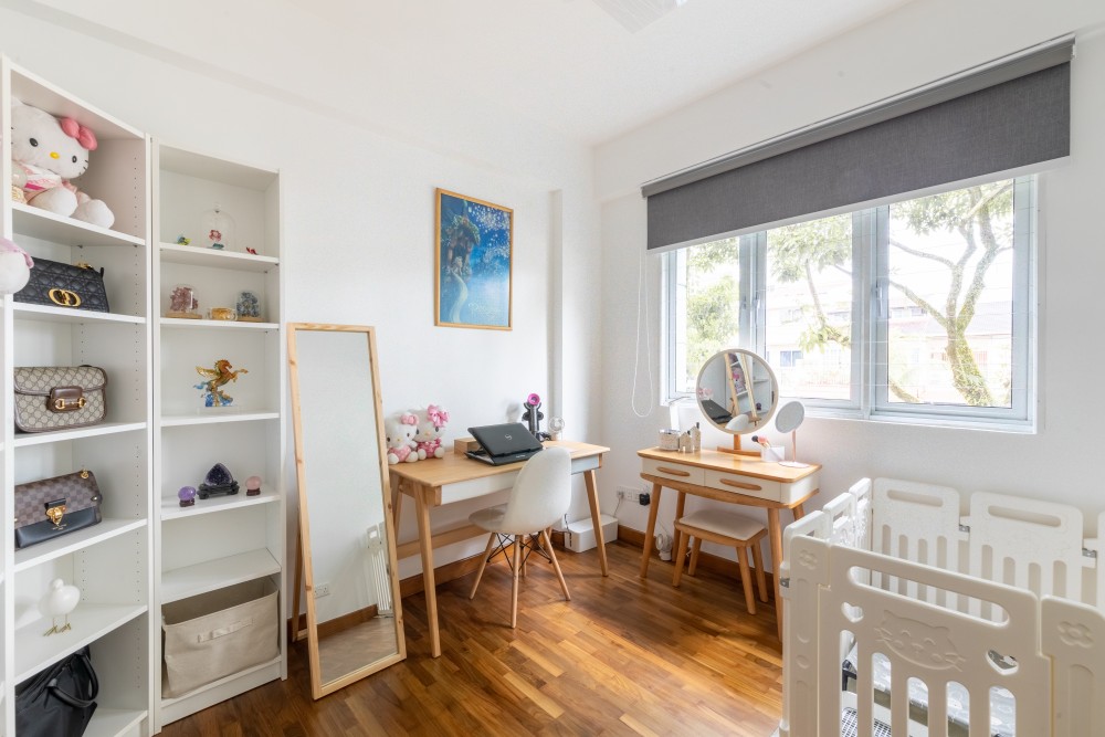 contemporary kids room with mirror and vanity counter