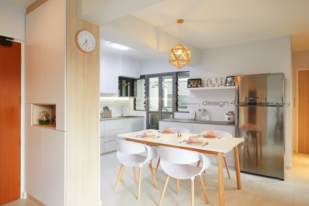 scandinavian dining room with downlights and dining table