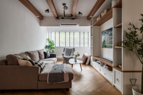 country living room with vinyl flooring and tv console