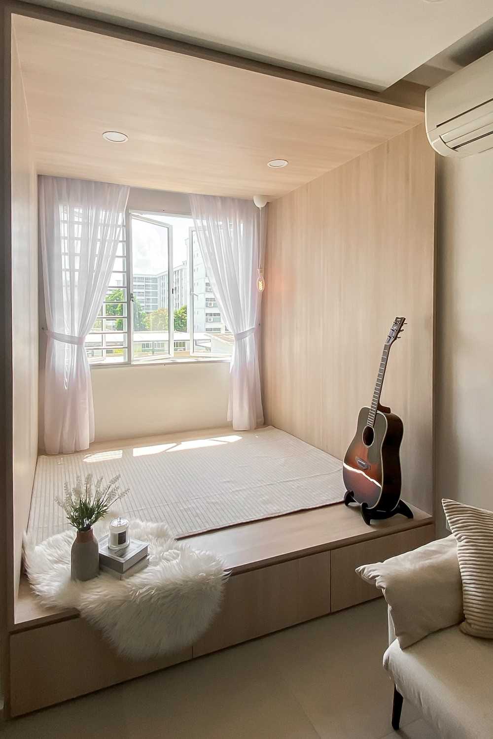 minimalist living room with feature wall and ceiling light