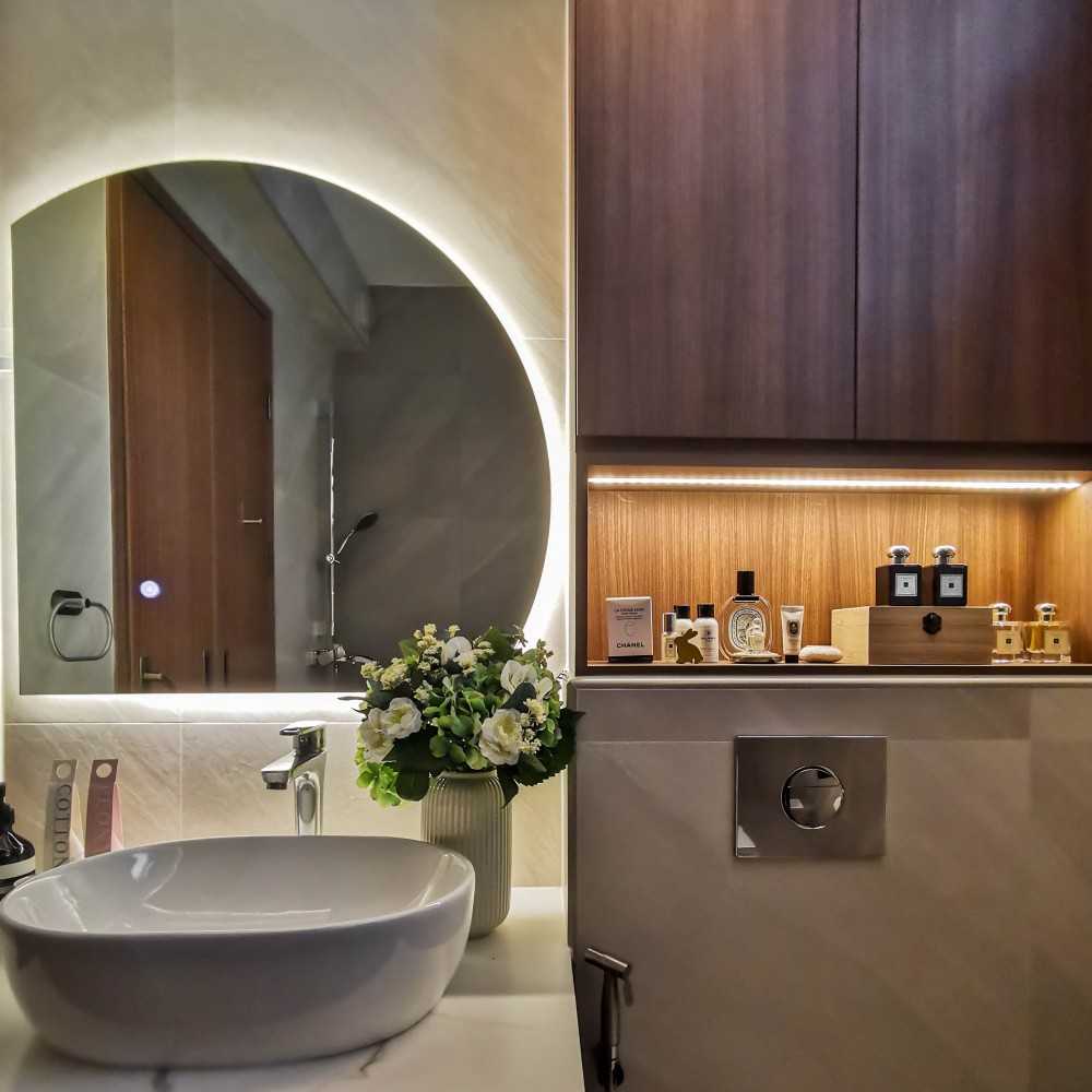 contemporary bathroom with mirror and display cabinets