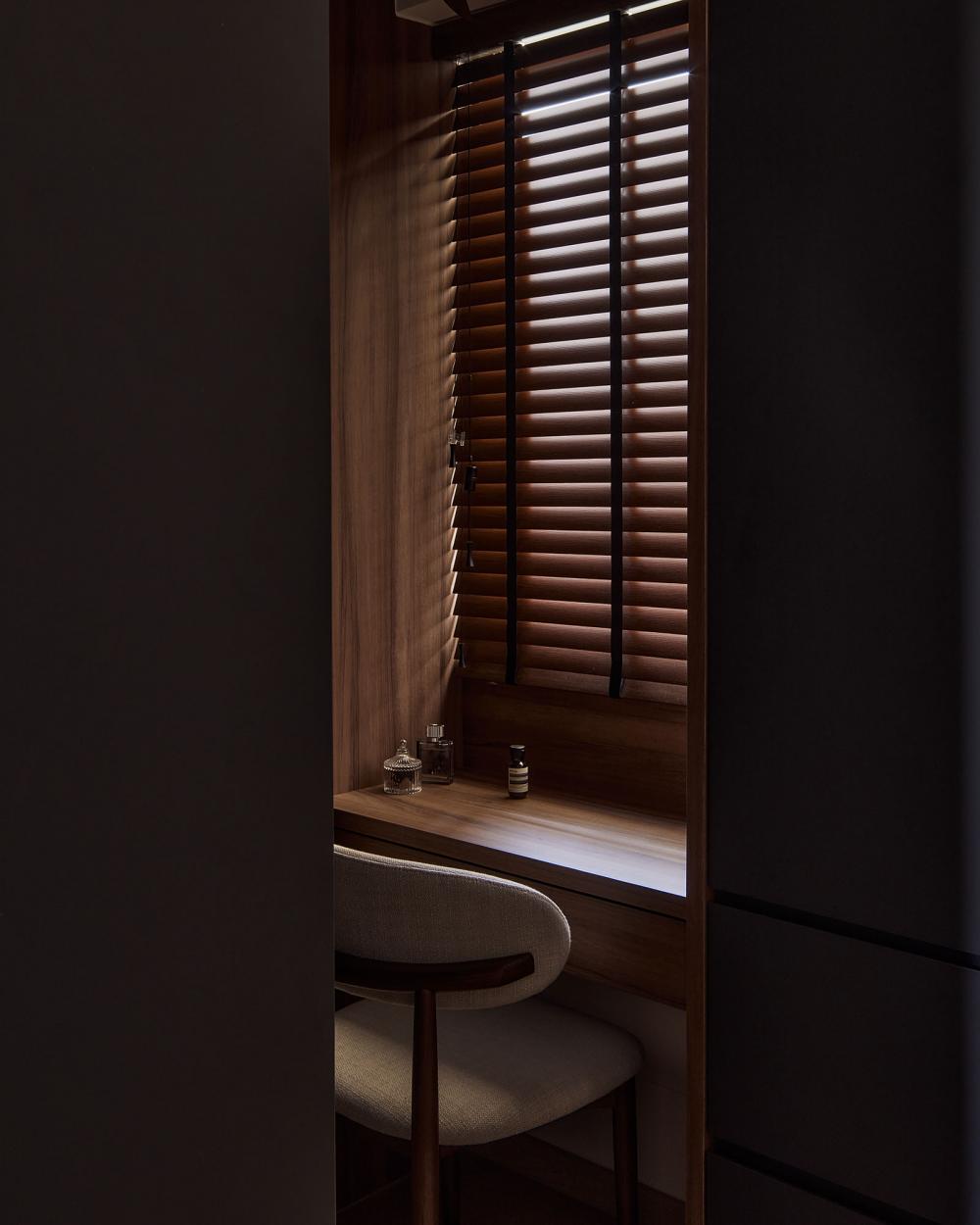 contemporary bedroom with vinyl flooring and wardrobe