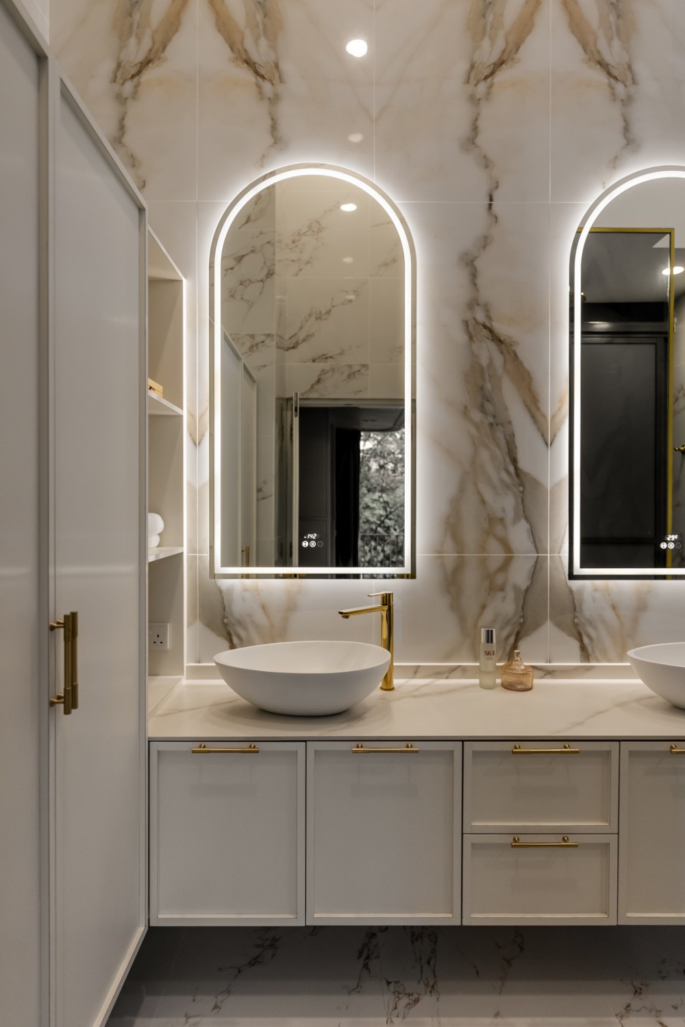 contemporary bathroom with countertop and mirror