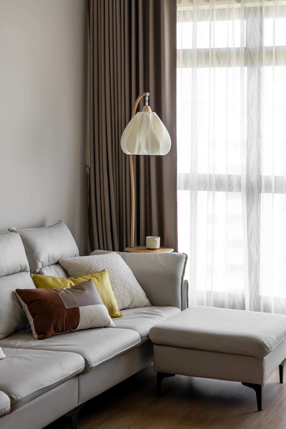 modern living room with vinyl flooring and curtain