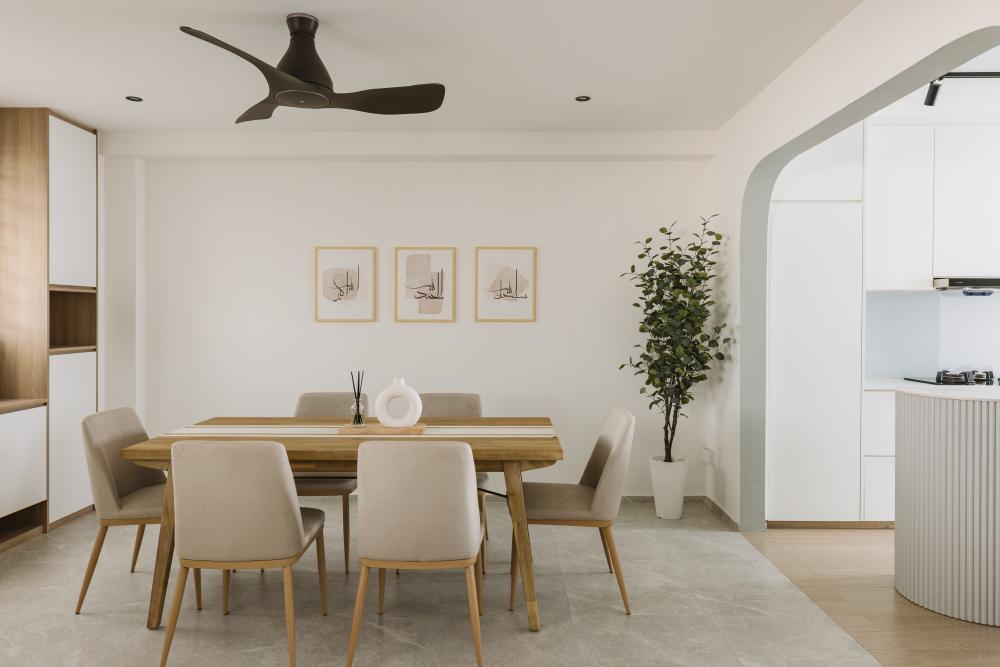 scandinavian dining room with ceiling light and dining table