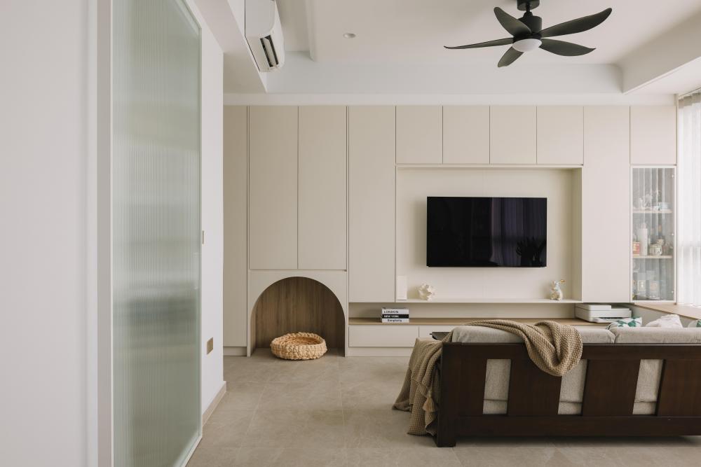 scandinavian living room with homogeneous tiles and tv console