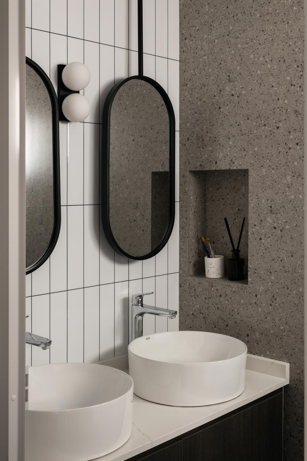 contemporary bathroom with mirror and bathroom storage
