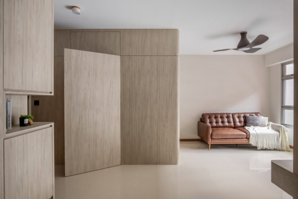 modern living room with homogeneous tiles and feature wall
