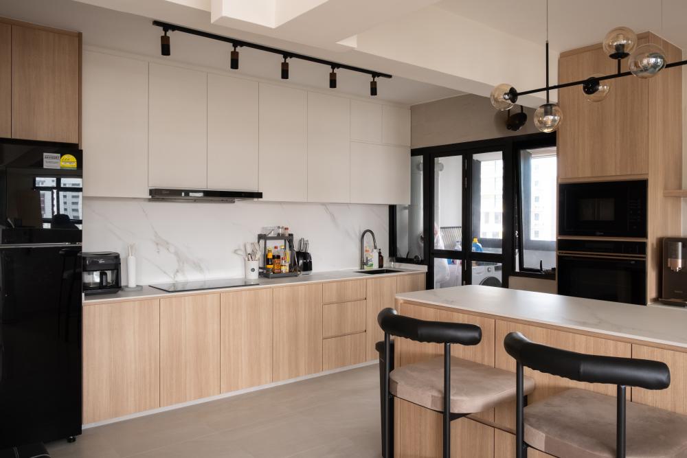 scandinavian kitchen with countertop and homogeneous tiles