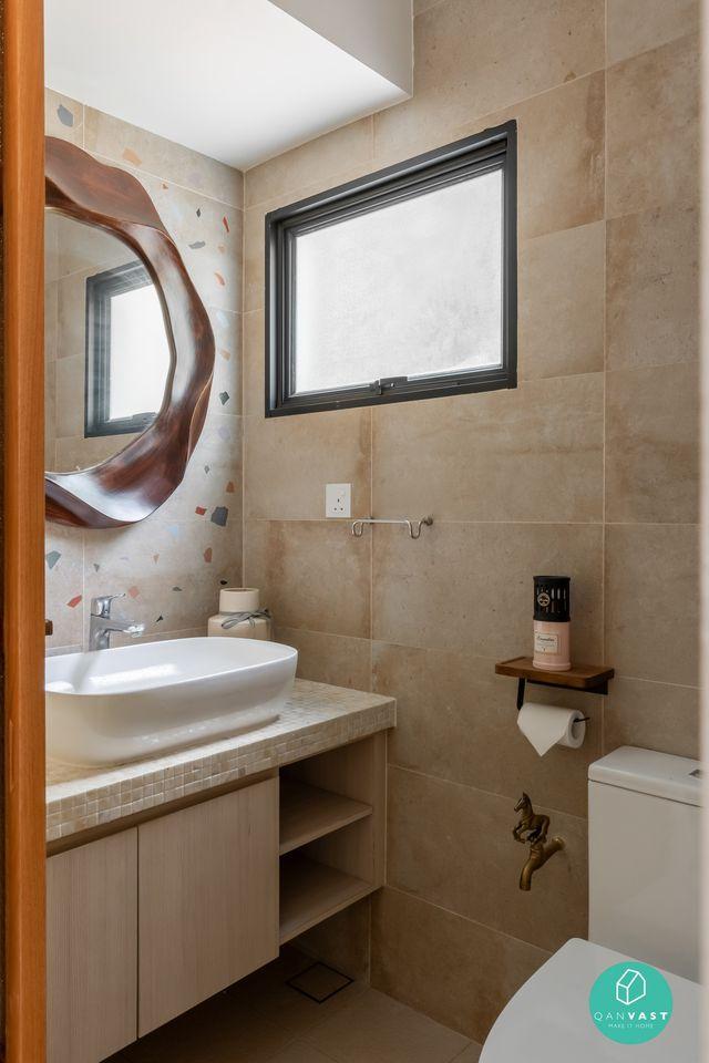 transitional bathroom with mirror and wall mirror