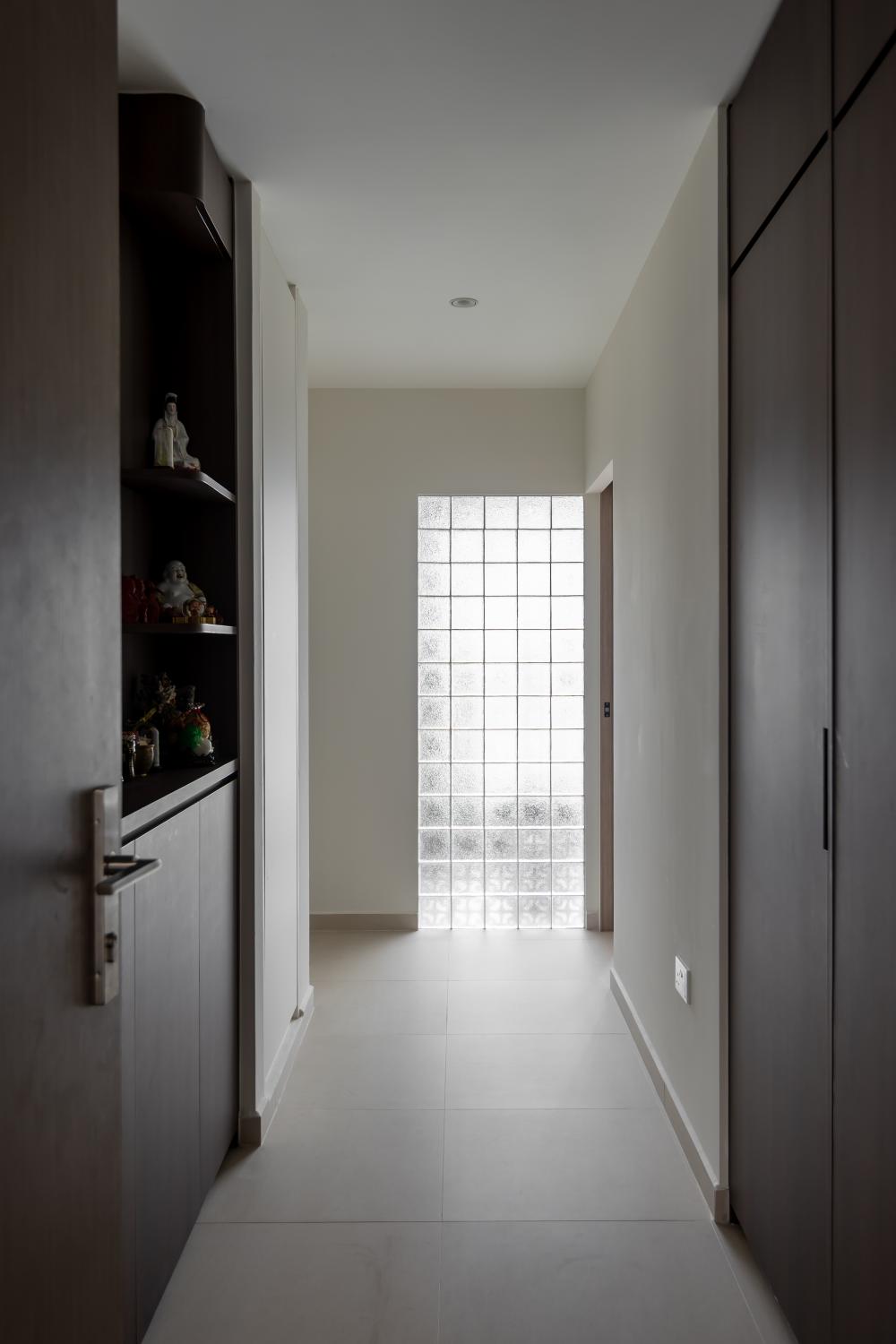 contemporary entryway with shoe rack and small storage